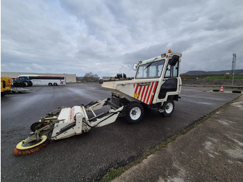 Road sweeper