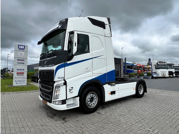 Tractor unit VOLVO FH 460