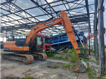 Crawler excavator DOOSAN DX140LC-5: picture 3