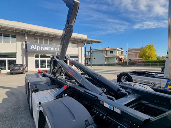 MAN TGS GANCIO SCARRABILE - NUOVO TGS 41.540 8x4 BB CH on lease MAN TGS GANCIO SCARRABILE - NUOVO TGS 41.540 8x4 BB CH: picture 4 MAN TGS GANCIO SCARRABILE - NUOVO TGS 41.540 8x4 BB CH on lease MAN TGS GANCIO SCARRABILE - NUOVO TGS 41.540 8x4 BB CH: picture 4