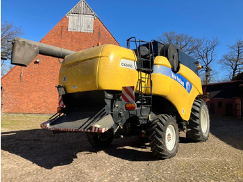 Combine harvester New Holland CX 8090 ALLRAD: picture 4