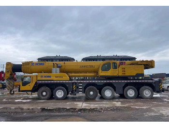 Mobile crane XCMG