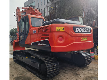 Crawler excavator DOOSAN Doosan DX225LC Crawler excavator: picture 2