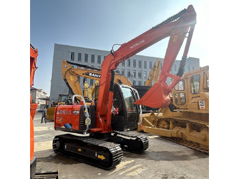Mini excavator Hitachi  ZX70 Excavator: picture 2