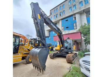 Crawler excavator HYUNDAI