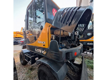 Wheel excavator HYUNDAI