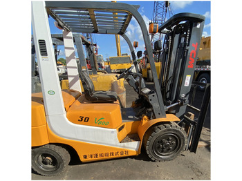 Diesel forklift KOMATSU