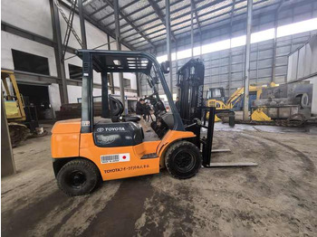 Diesel forklift Second hand toyota fd30 very good working condition and performance used forklift for sale used: picture 2