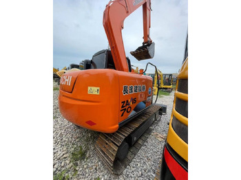 Mini excavator Hitachi ZX 70: picture 2