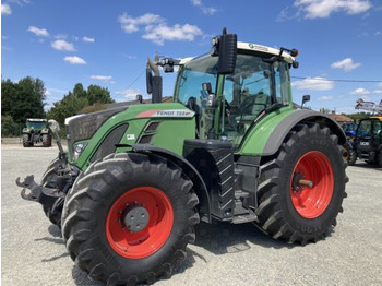 Farm tractor FENDT 722 Vario