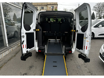 Passenger van FORD Transit