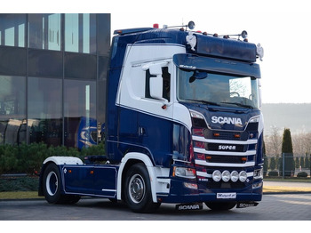 Tractor unit SCANIA S 580