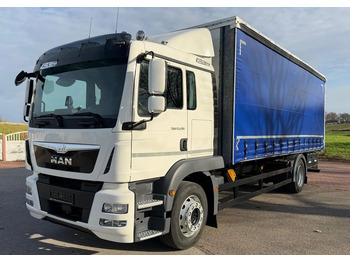 Curtainsider truck MAN TGM 15.290
