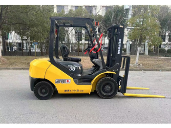 Diesel forklift KOMATSU