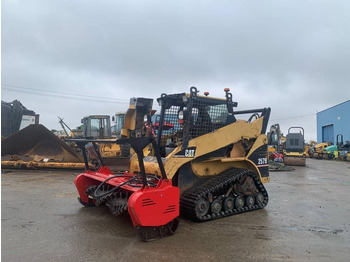 Skid steer loader CAT 257 B: picture 2