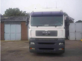 Cab chassis truck MAN