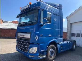 Tractor unit DAF XF 106 440