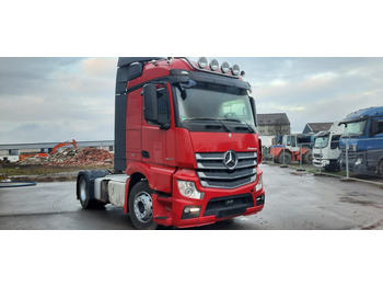 Tractor unit MERCEDES-BENZ Actros 1842