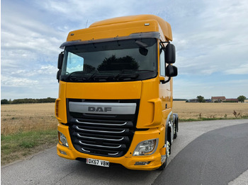 Tractor unit DAF XF 460