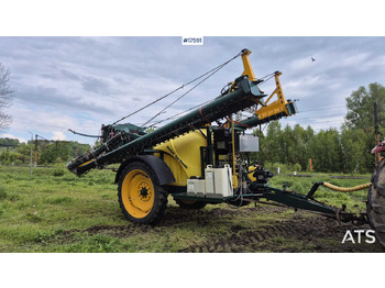 Trailed sprayer