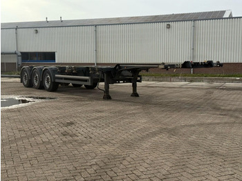 Container transporter/ Swap body semi-trailer KÖGEL
