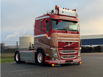 Tractor unit VOLVO FH13 500