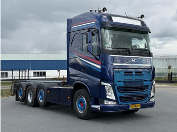 Container transporter/ Swap body truck VOLVO FH13 500