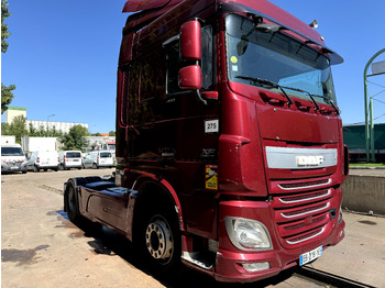 Tractor unit DAF XF 460
