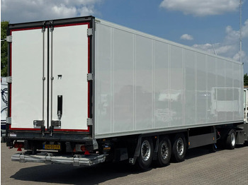 Refrigerator semi-trailer SCHMITZ