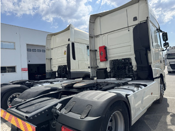 Tractor unit DAF XF 530 Super Space Cab: picture 3