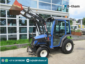 Farm tractor ISEKI