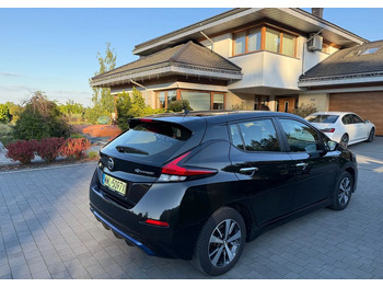 Car Nissan Leaf 40kWh Acenta: picture 4