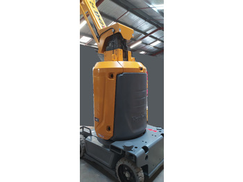 Vertical mast lift HAULOTTE