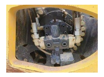 Road roller Bomag BW 220D-40: picture 4