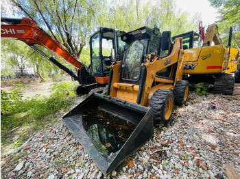 Skid steer loader CASE