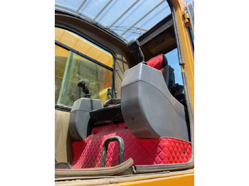 All terrain crane XCMG QY70K-II: picture 5