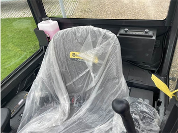 Mini excavator New Holland E19C AG: picture 5