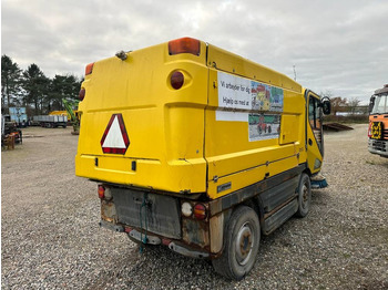 Road sweeper Johnston CN400: picture 3