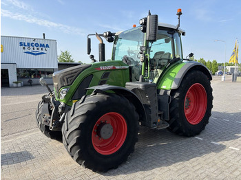 Farm tractor FENDT 724 Vario