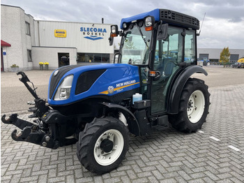 Farm tractor NEW HOLLAND T4