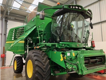 Combine harvester John Deere T670i: picture 3