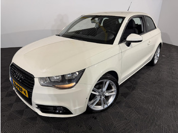Hatchback AUDI