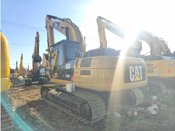 Crawler excavator CATERPILLAR 330D2: picture 3