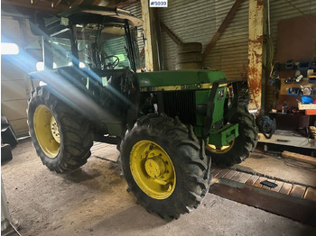 Farm tractor JOHN DEERE 2850