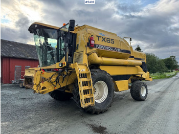 Combine harvester NEW HOLLAND TX65