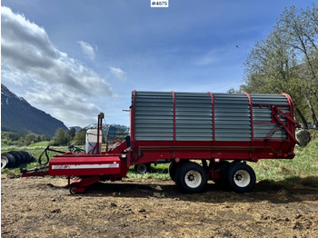 Hay and forage equipment