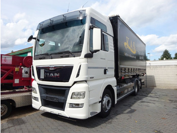 Container transporter/ Swap body truck MAN TGX 26.440