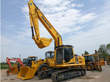 Crawler excavator KOMATSU PC220-8