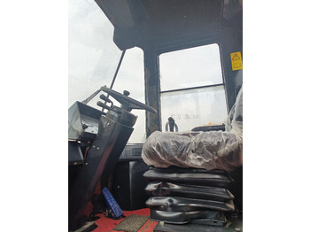 Wheel loader KOMATSU WA380-3: picture 5