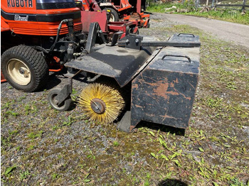 Garden mower 2000 Kubota G1700//Sitteklipper med feier og oppsamler: picture 5